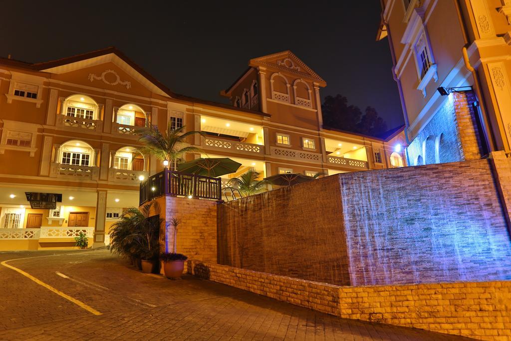 Kapitan Hill @ Cempenai Parc Residences Bukit Damansara Esterno foto