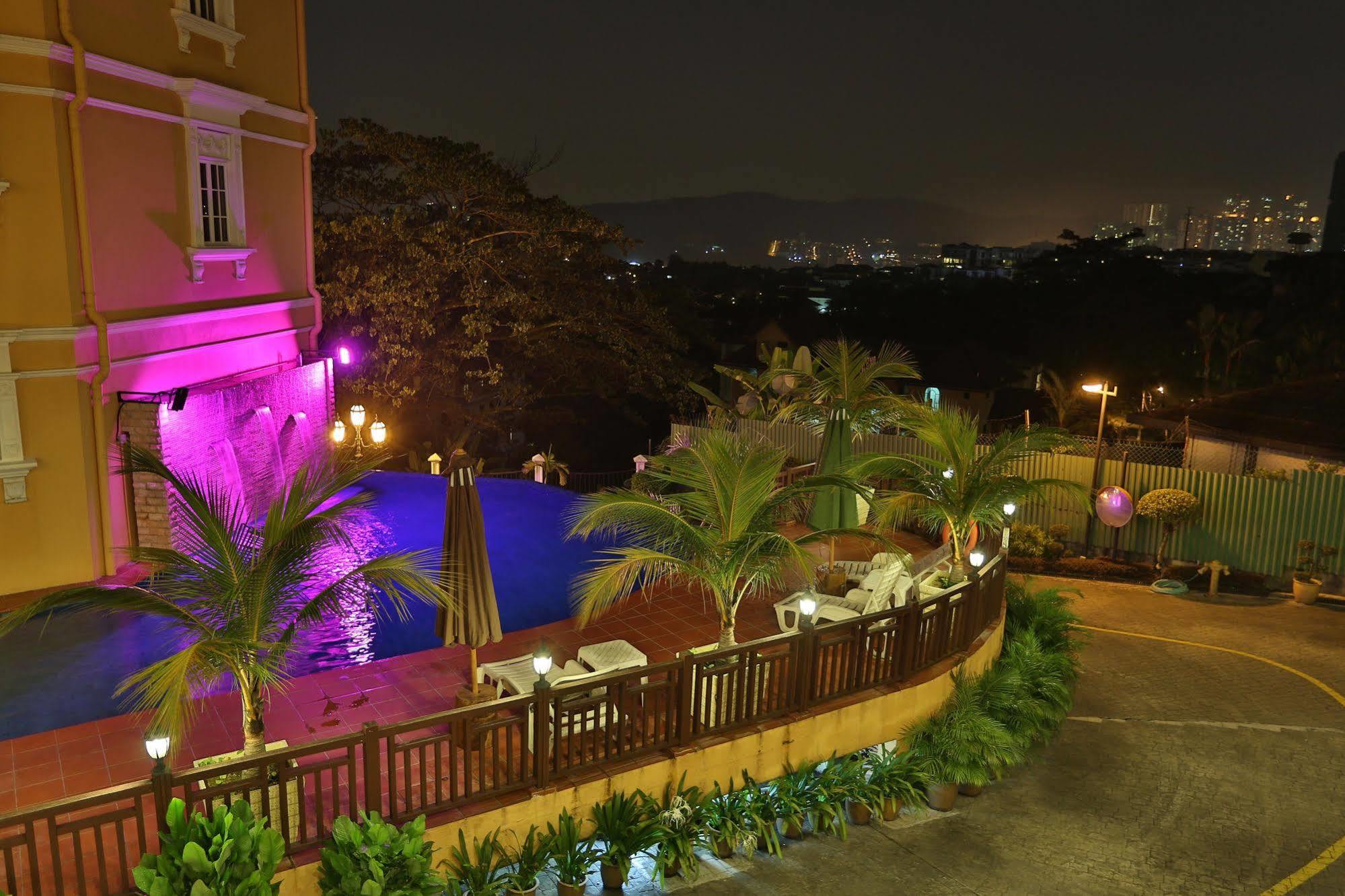 Kapitan Hill @ Cempenai Parc Residences Bukit Damansara Esterno foto