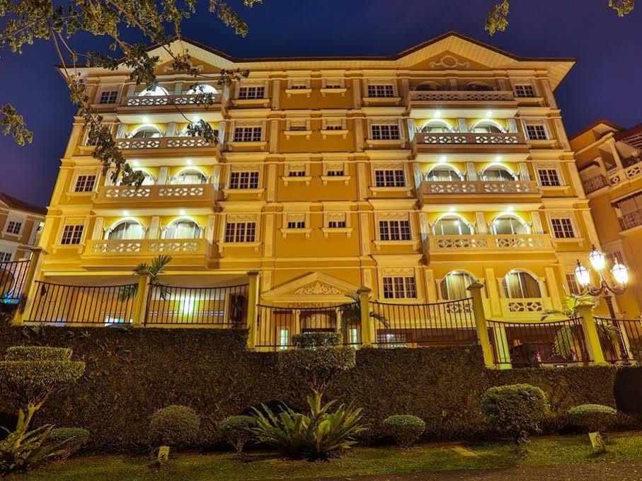 Kapitan Hill @ Cempenai Parc Residences Bukit Damansara Esterno foto